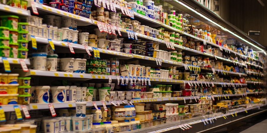 Difference Between Capital and Consumer Goods: Examples and Economic Impact