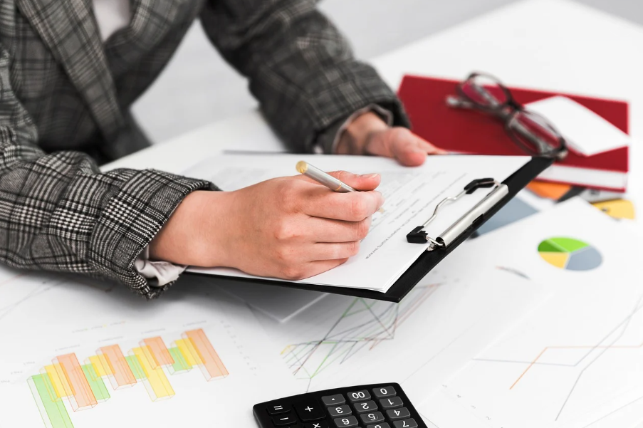 What Are Detective Controls? Definition, Examples, and How They Strengthen Internal Audits