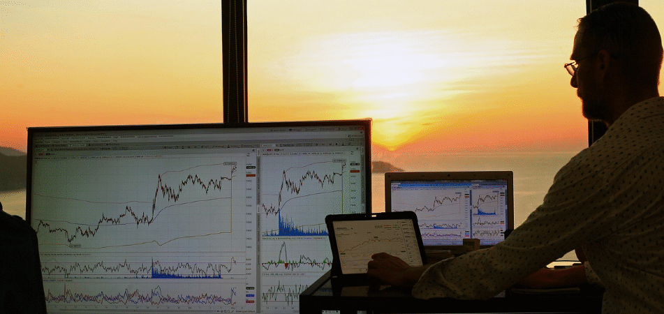 Bearer Shares Explained: Ownership, Privacy, Risks, And Why They’re Disappearing