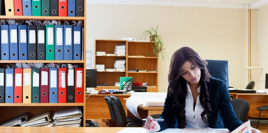 Why Every Smart Business Owner Needs A Trusted Business Lawyer