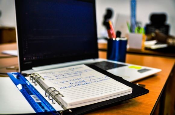 What Are Zombie Companies? How Debt-Heavy Businesses Survive and Threaten Economic Growth