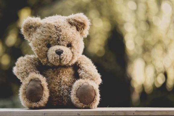 Bear Hug Takeovers: Strategy, Risks, and Real-World Corporate Battles