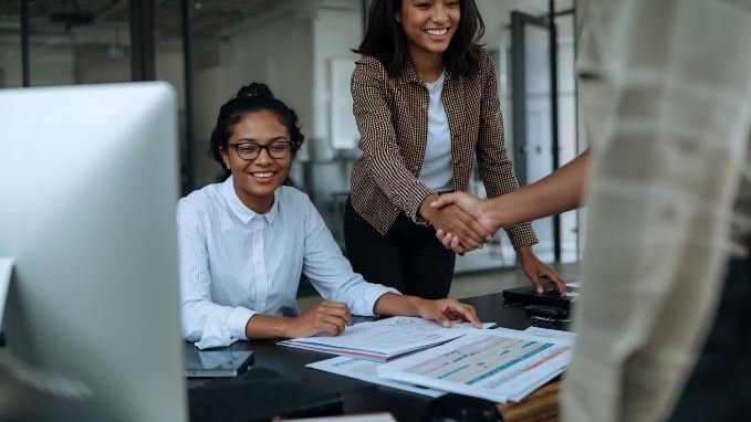 How Smart CEOs Scale Faster: The Hidden Power of Strategic Partnerships for Explosive Business Growth