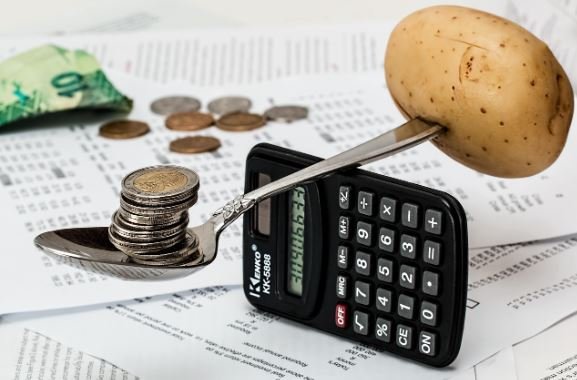 What is Degree of Financial Leverage and Why  does it Matter in Corporate Finance?