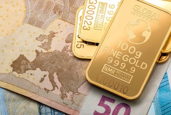 Gold Investment Strategy: Smart Ways To Hedge Risk, Beat Inflation, And Build A Resilient Portfolio
